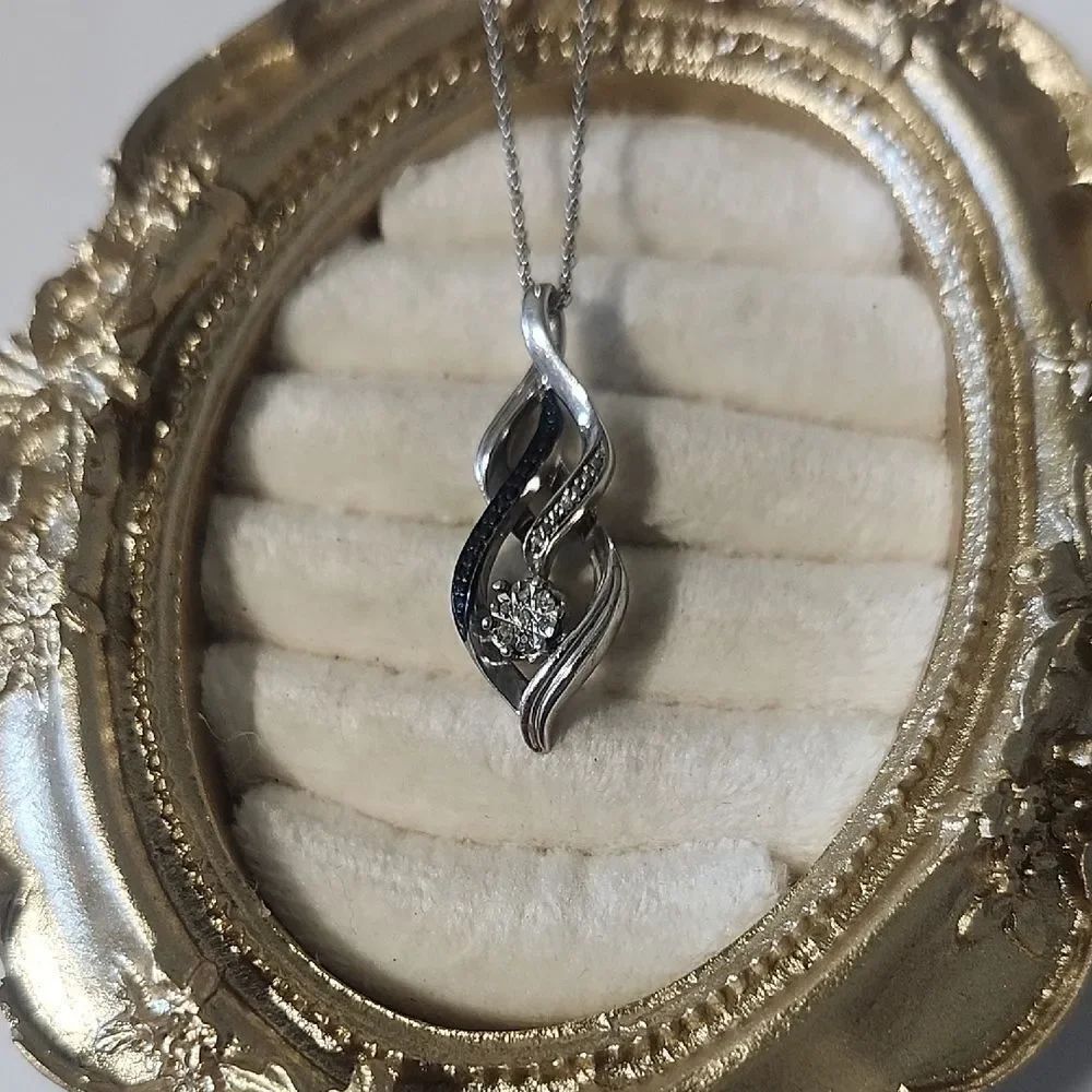 Sterling Silver Diamond Pendant Necklace 17" Length 925 Chain